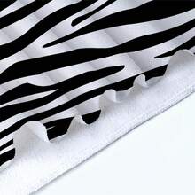 1pc Ultra Soft & Absorbent Microfiber Beach Towel, With Fashionable Zebra Print - Large Rectangular Bath Towel, Suitable For Beach, Pool Or Spa, 260 GSM, Black & White Animal Pattern, Lightweight & Durable Polyester Material - A - View 8