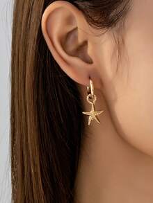 一对镀金耳环，饰有海星贝壳太阳光芒吊坠，夏季海滩风海星耳环，度假阳光耳环，女士海滩风珠宝配饰 - 金色 - 查看 9