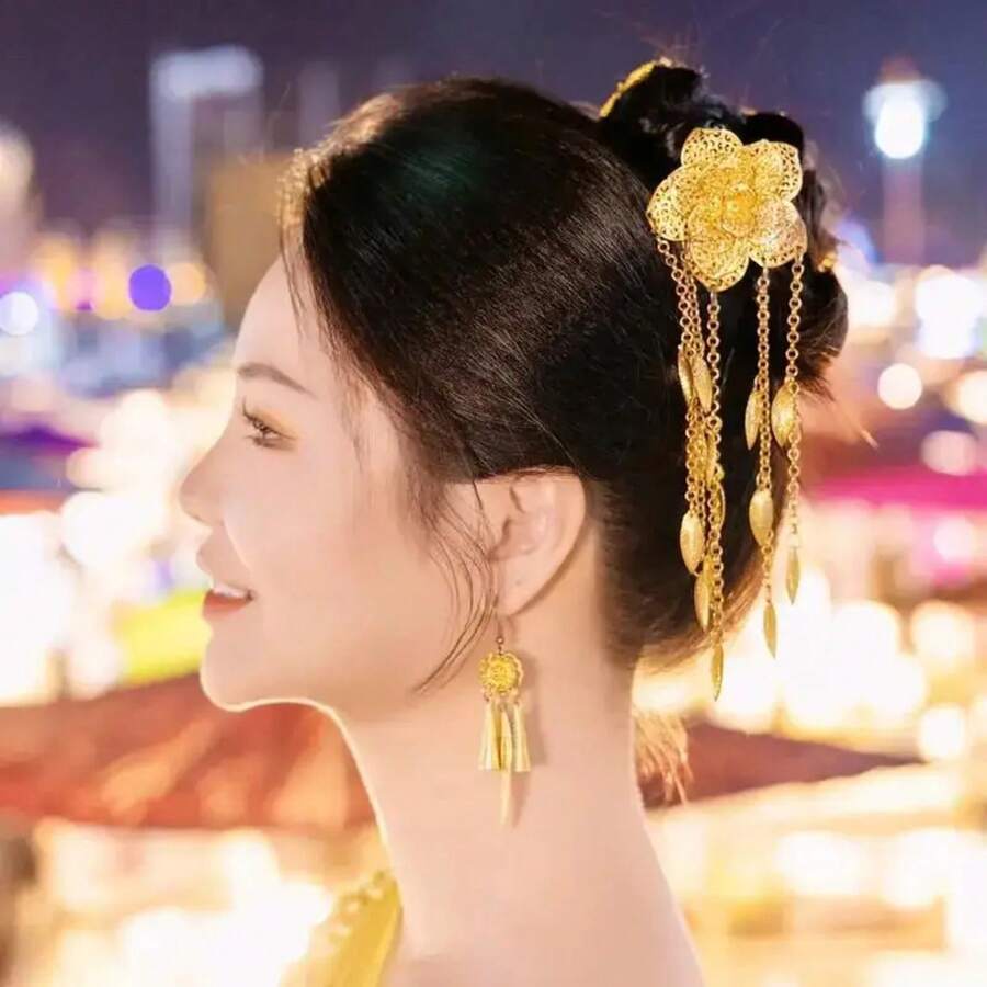 Hair Clips - Gold - View 1