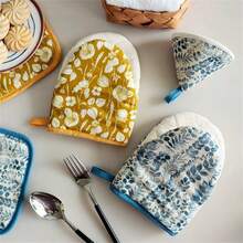 Baking Gloves, Heat Resistant Oven Mitt, Fabric Pot Holder, Kitchen Accessories - Multicolor - View 1