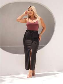 Saia Midi Feminina evângelica SUZY TECIDO LINHO PREMIUM Cintura Alta com Fenda Frontal Elegante e Confortável - Preto - Visão 7