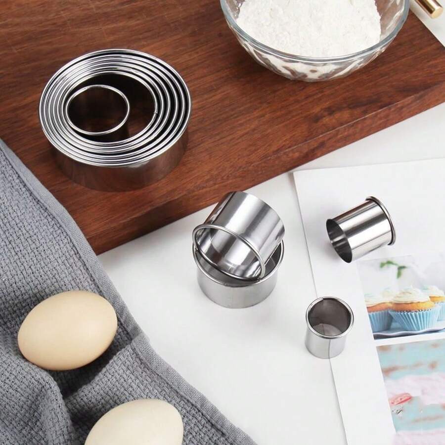 11/12pcs Set Fondant Cookie Cutters, Round Metal Baking Rings, Reusable, Pie Crust Cutter, Kitchen Baking Pastry DIY Tools, Suitable For Cake Decorating, Soft Candy Cookies, Mousse Cake, Dough Cutting, Cookies, Donuts - Silver - View 1