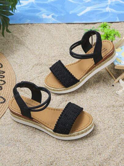 1双黑色凉鞋，适合青少年女孩，时尚厚底圆头凉鞋，夏季编织绳舒适轻便童鞋，适合上学和日常穿着。