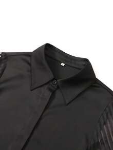 Camisa de manga larga de satén de unicolor y holgada para mujer, nueva llegada de primavera/verano. Blusa de oficina con cremallera delantera de unicolor y parche de malla, color negro. - Negro - Ver 10