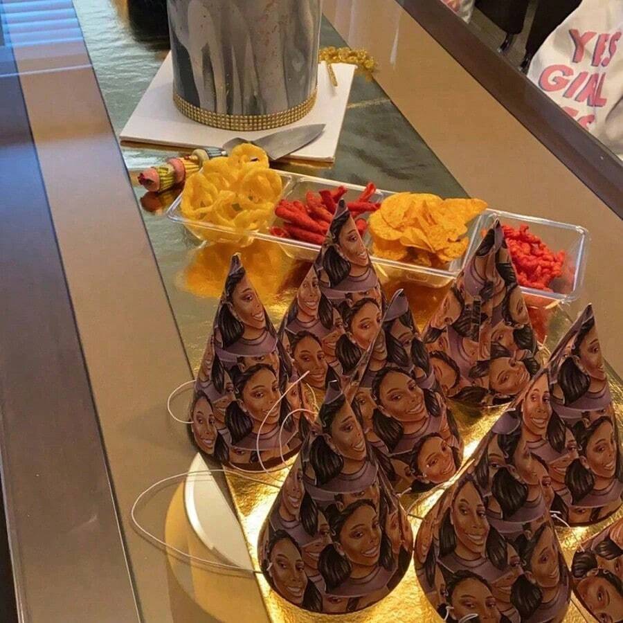 1/6/10/15顶成人定制派对帽，生日派对帽，单身派对帽，个性化派对帽，20/30/40/50/60/70岁生日装饰，21岁生日派对帽 | 派对帽 | 生日派对帽，个性化照片派对帽，生日派对装饰，定制照片纸派对用品帽，男女通用，多功能，装饰性强，可重复使用，精致时尚