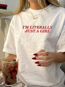 Camiseta blanca con texto  "I'M a Girl" - Ideal para momentos de relajación, estilo casual y cómodo para todas las ocasiones, diseño moderno y divertido, perfecta para compartir en la vida diaria o regalar en cumpleaños y celebraciones especiales. - Blanco - Ver 1