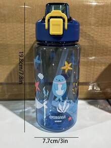 1 bình nước hoạt hình 600ml - Chống rò rỉ, chịu nhiệt, chất liệu nhựa - Thích hợp cho du lịch, thể thao và các hoạt động ngoài trời. - Xanh đậm - Xem 2