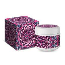 大豆蜡干花香薰蜡烛，添加植物精油，五款经典香型礼盒装：檀香、玫瑰、风铃草、茉莉、铃兰，采用大豆蜡、天然干花和植物精油制成，营造轻松优雅的氛围。 - A - 查看 15