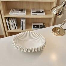 Bandeja de resina de estilo bohemio de 19 cm, con bordes fruncidos - Bandeja decorativa blanca, adecuada para la sala de estar, el tocador o la mesa del comedor, diseño rectangular, para decoración del hogar, servir alimentos, accesorios de tocador, estilo minimalista, superficie lisa - Multicolor - Ver 10