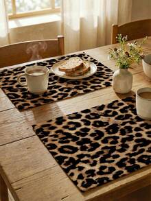 1 buc. Față de masă de lux cu imprimeu leopard, disponibilă și în set de 4 buc. șervețele și 1 buc. feță de pernă, 3 produse din poliester potrivite pentru luat masa în interior și în exterior, perfecte pentru decorul bucătăriei și al casei de la țară, esențiale pentru reuniunile de familie. - Maro - Vizualizare 7