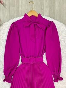 Pleated Long-Sleeved Midi Dress With A Flared Skirt And Belt. - màu đỏ tía - Xem 5