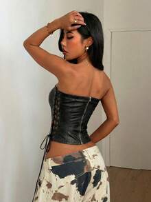 GLOpass Y2K Black Faux Leather Lace-Up Cropped Bustier Top, Hollow Arc Hem, Metal Grommet Decor, Fitted Midriff-Baring Shirt, Suitable For Nightclub, Music Festival, Concert, Rave Party, Halloween, Date Night And More Summer Casual - Black - View 6