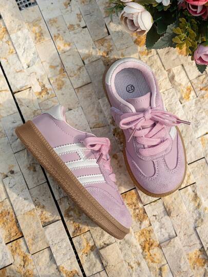 1双粉色儿童鞋，女童帆布鞋，新款软底户外休闲鞋，适合幼儿和小童