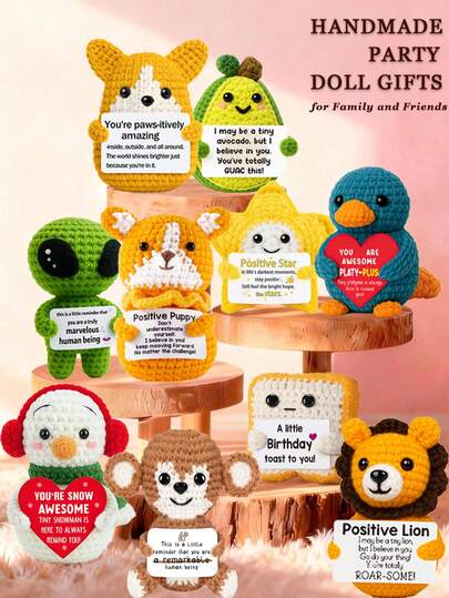 1件手工钩编桌面摆件，异想天开的科幻动植物毛绒玩偶，可爱设计，是送给闺蜜、女友、妈妈、奶奶、同事、家人的绝佳生日礼物，也可作钥匙扣，传递正能量，适合派对、母亲节、父亲节、感恩节、家居装饰、小纪念品等场合。