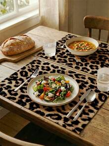 1 buc. Față de masă de lux cu imprimeu leopard, disponibilă și în set de 4 buc. șervețele și 1 buc. feță de pernă, 3 produse din poliester potrivite pentru luat masa în interior și în exterior, perfecte pentru decorul bucătăriei și al casei de la țară, esențiale pentru reuniunile de familie. - Maro - Vizualizare 8