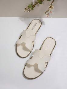 新款女士金属装饰平底拖鞋，防滑，室内/室外/沙滩皆宜 - 白色 - 查看 3