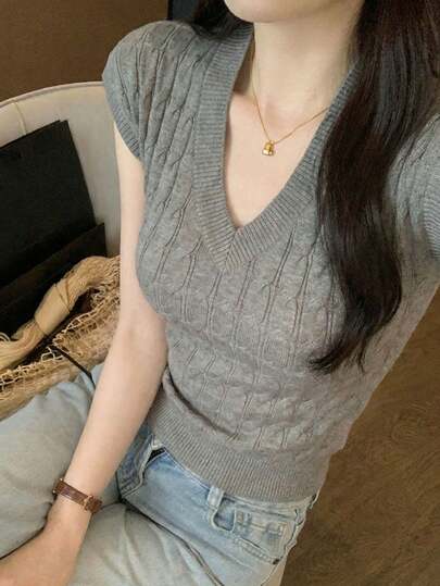 New Arrival Spring/Summer Casual V-Neck Twist Cable Slim Fit Gray Knit Short Sleeve Top