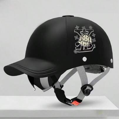 男女通用户外电动摩托车头盔，夏季防晒，透气，双镜片半盔，坚固耐用，四季通用安全头盔。不同批次和款式随机发货，材质相同。