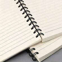 A4尺寸简约蓝色花卉螺旋装订笔记本，封面设计清新优雅，为您的书写增添浪漫气息。内页流畅的横线带来舒适的书写体验，无论您是记录每日灵感、规划任务还是撰写日记，都能轻松驾驭。让每一次书写都如同漫步于繁花似锦的花园，感受宁静与美好。 - A40001451 - 查看 5