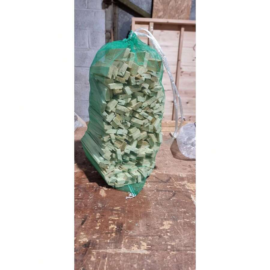 4 NETS OF 5KG KINDLING FIREWOOD KILN DRIED WOOD OPEN FIRES STOVES FIRE STARTING - Regular - View 1