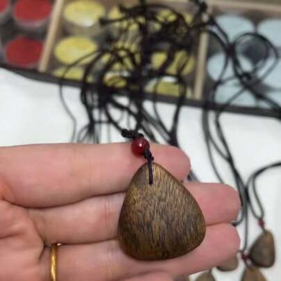 Handmade Agarwood Water Drop Pendant Necklace, Creative DIY New Year Necklace Accessory - Suitable For Various Holiday Gifts