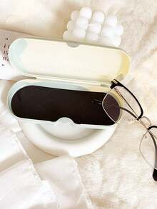 Estojo grande para óculos, elegante e moderno, com estampa de rainha. Bolsa para óculos, estojo estampado estiloso, material plástico, à prova d'água e resistente a manchas. Acessório de viagem, estojo para óculos com estilo ins, bolsa de mão, estojo para guardar óculos, estojo protetor para óculos de miopia. Pode armazenar óculos, cabos de dados, chaves, canetas. Ideal para viagens, camping, praia, turismo e como presente de Dia dos Namorados. - Multicolorido - Ver 5