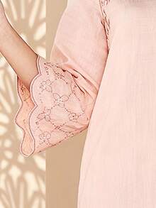 2026 New Style Ramadan Traditional Arabic Women's Elegant Embroidered Dress, JALABIA With Lace Cuffs, V-Neck, Luxurious Graceful Dignified Embroidery Design Kaftan Robe - Dusty Pink - View 4