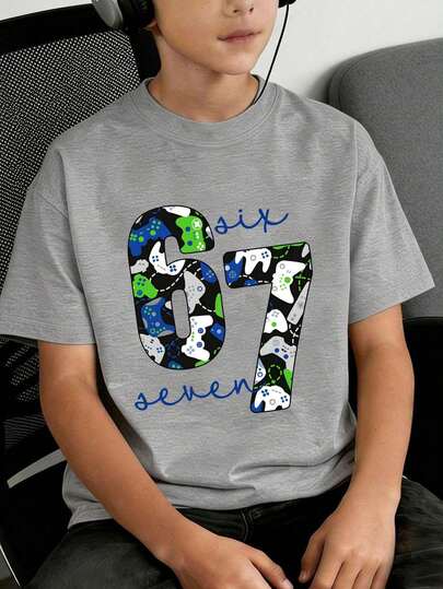 1件青少年男孩趣味Playstation 67图案圆领短袖T恤，67数字设计 - 休闲街头风T恤，适合春夏日常穿着、派对和社交聚会 - 幽默青少年男孩T恤