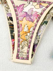 新款波西米亚风白色碎花系带比基尼，休闲性感优雅泳衣，饰以鲜艳的碎花图案和撞色滚边，适合海滩、度假、派对等场合。 - 彩色 - 查看 5