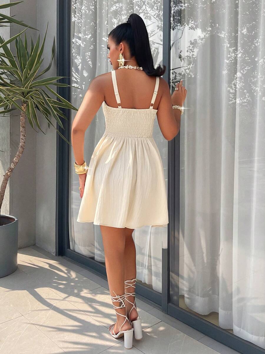 AIJ Amarilo 女士休闲度假纯色无袖A字连衣裙，配有可调节肩带，简约时尚，后背采用弹性设计，是海滩度假派对和夏季优雅活动的完美之选。 - 杏色 - 查看 1