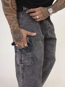 Calça Cargo Masculina Jeans, Modelagem Oversized Confortável Casual com 6 bolsos Estilo Skate - Preto Marmorizada - Visão 7