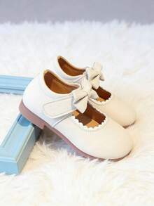 New Girls' Soft Bottom Non-Slip Flat Shoes, Minimalist Hollow Design Casual Princess Shoes - Beige - View 2