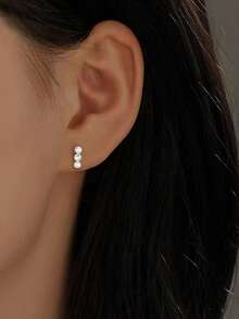 1 Pair S925 Sterling Silver Minimalist Three-Diamond Stud Earrings, Women's Tiny Sparkling Fresh Sweet Elegant Earrings, Exquisite Holiday Gift - Round - View 7