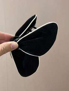 [Elegant | Soft Fur] Elegant Soft Fur Hairpin | French Style 1pc - Velvet Butterfly & Shark Gripper,Black Plush Gripper, Butterfly Shaped Fashionable Velvet White Edged Gripper,Suitable For Parties, Birthday Parties, Gifting To Friends And Family, Valentine's Day Gifts, Birthday Gifts, New Year Gifts - Multicolor - View 12