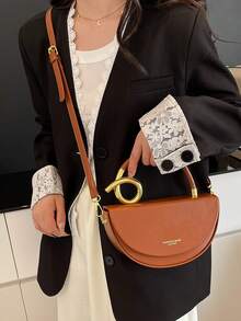 Niche Artificial Leather Design Women's Handbag, Fashionable Retro Textured Crossbody Bag, Solid Color Multifunctional Underarm Saddle Bag - Brown - View 4