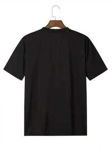 180GSM Pure Cotton Printed T-Shirt With Fight For Those Without Your Privilege T-Shirt Crafted With Knitted Craft Comfortable Durable Breathable Soft Easy To Clean Stain Resistant Powerful Individual Social Justice Statement Perfect For Casual Wear Soft And Gentle On Skin Maintains Fit And Print Clarity - 黑色 - 查看 4