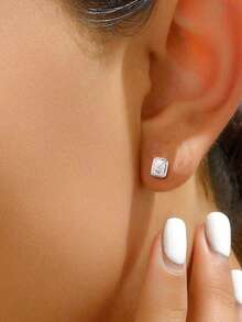 1对S925纯银耳骨钉，简约优雅，清新时尚，日常佩戴耳环，女士礼物 - 方形 - 查看 1