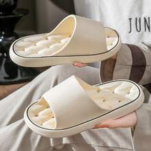 Chanclas de EVA de secado rápido y transpirables, chanclas antideslizantes unisex para interiores, sandalias de playa de verano, con patrón de 26 letras, ideales para el baño, dormitorio, viajes - D - Ver 3