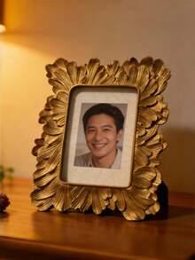 1个复古金色棕榈叶树脂相框，优雅复古设计，适合墙面或桌面装饰，可用于家居、卧室、办公室、学生空间、收纳、婚礼、派对装饰，是馈赠佳品。 - 金色 - 查看 12