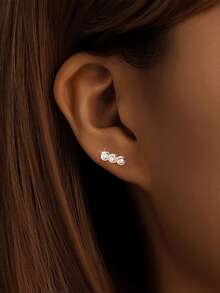 1 Pair S925 Sterling Silver Minimalist Three-Diamond Stud Earrings, Women's Tiny Sparkling Fresh Sweet Elegant Earrings, Exquisite Holiday Gift - Round - View 5