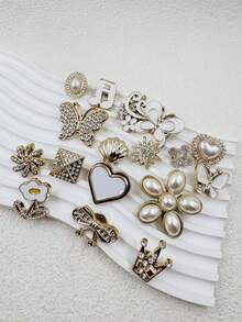 16 chiếc phụ kiện trang trí hình trái tim bướm đính ngọc trai giả bằng nhựa, thích hợp cho giày thường ngày, guốc gỗ và dép xăng đan, thiết kế đáng yêu, hoàn hảo làm quà tặng cho bé gái trong các bữa tiệc và quà tặng sáng tạo. - Nhiều màu - Xem 6