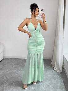 女士鼠尾草绿纯色优雅性感Y2K露背吊带深V领褶皱抽绳纽扣前襟透视网纱下摆美人鱼修身长裙，适合春夏派对、婚礼宾客、度假、海滩、舞会季、毕业季、节日季、春假等场合穿着。 - 豆綠色 - 查看 1