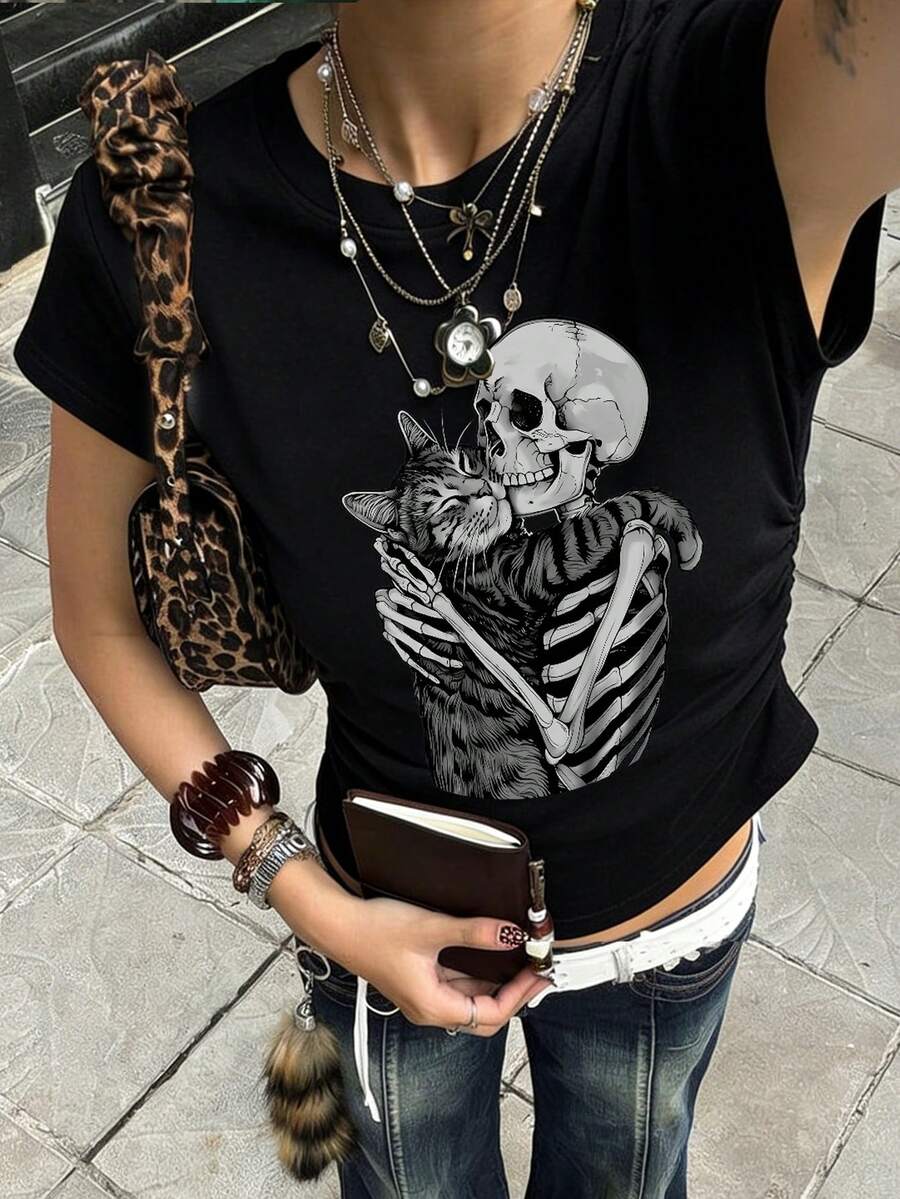 Summer New Minimalist Fashion Design Cartoon Skull Hugging Cat Print Casual Round Neck Short Sleeve Fitted Waist Versatile Women Top - Black - View 1