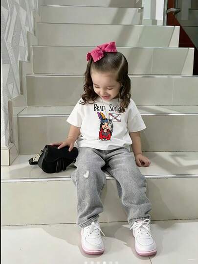 1pc Baby Girls' Creative Cartoon Graphic Letter Slogan Print Basic Round Neck Short Sleeve T-Shirt, Casual & Fashionable Infant Clothing