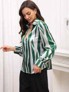 Blusa de satén a rayas versátil y de moda para mujer, con cierre de botones, adecuada para el uso en la oficina - Verde - Ver 6