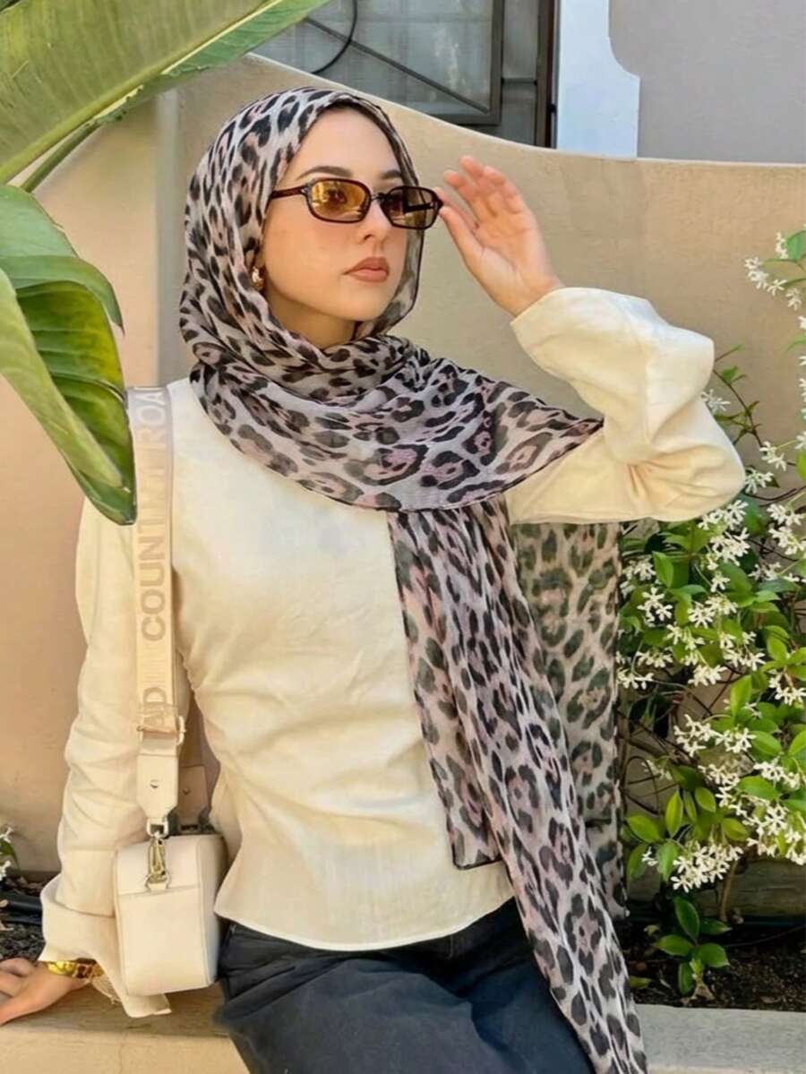 1条女士波西米亚风豹纹头巾，柔软透气，街头风围巾，百搭日常佩戴