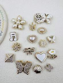 16 chiếc phụ kiện trang trí hình trái tim bướm đính ngọc trai giả bằng nhựa, thích hợp cho giày thường ngày, guốc gỗ và dép xăng đan, thiết kế đáng yêu, hoàn hảo làm quà tặng cho bé gái trong các bữa tiệc và quà tặng sáng tạo. - Nhiều màu - Xem 4