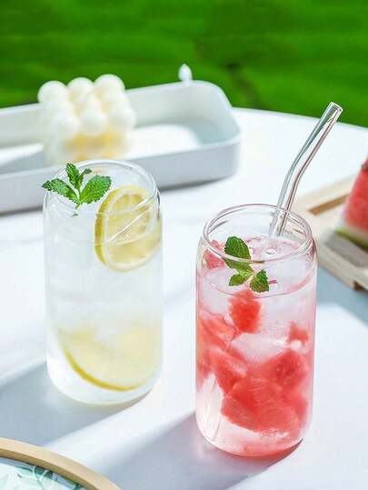 透明玻璃吸管杯，简约ins风饮料杯，适用于奶茶店和咖啡馆，可盛装果汁、冰沙、苏打水、汽水等，健康便携，是夏季饮品的理想之选。