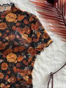 女士立领上衣，通体花卉印花，雏菊荷叶边装饰，轻薄沙滩度假风 - 黑色 - 查看 3