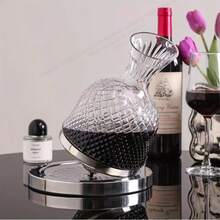 1个50.72盎司优雅复古欧式钻石切割醒酒器，带旋转玻璃杯设计 - 高品质创意家居装饰，提升葡萄酒的香气和风味 - 彩色 - 查看 4